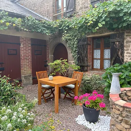 펜션 Le Clos Des Halles - Auvray